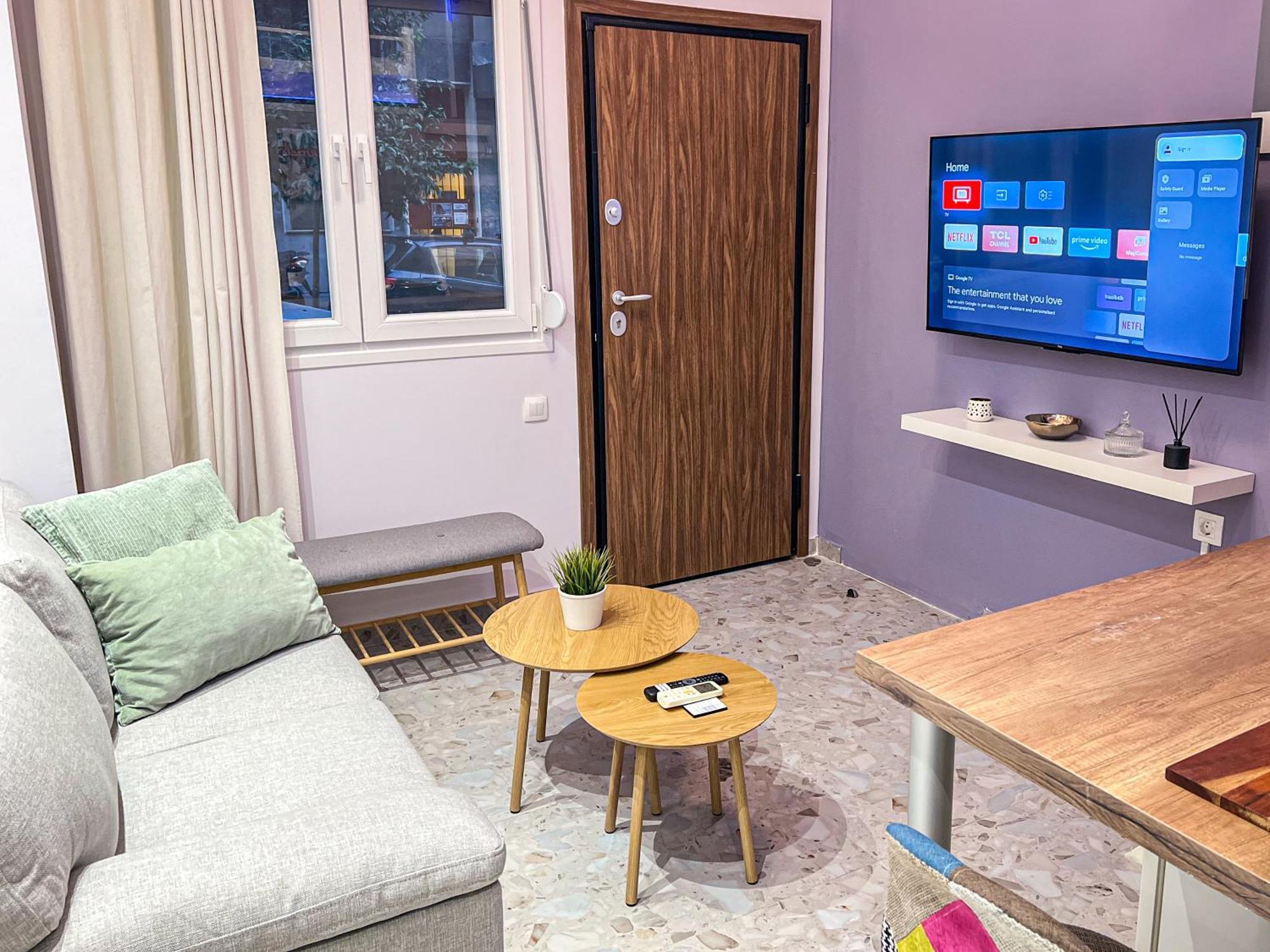 Apartment Daidalos Welcome Downtown Loft - Explore Center By Foot - Close To Arch Of Galerius