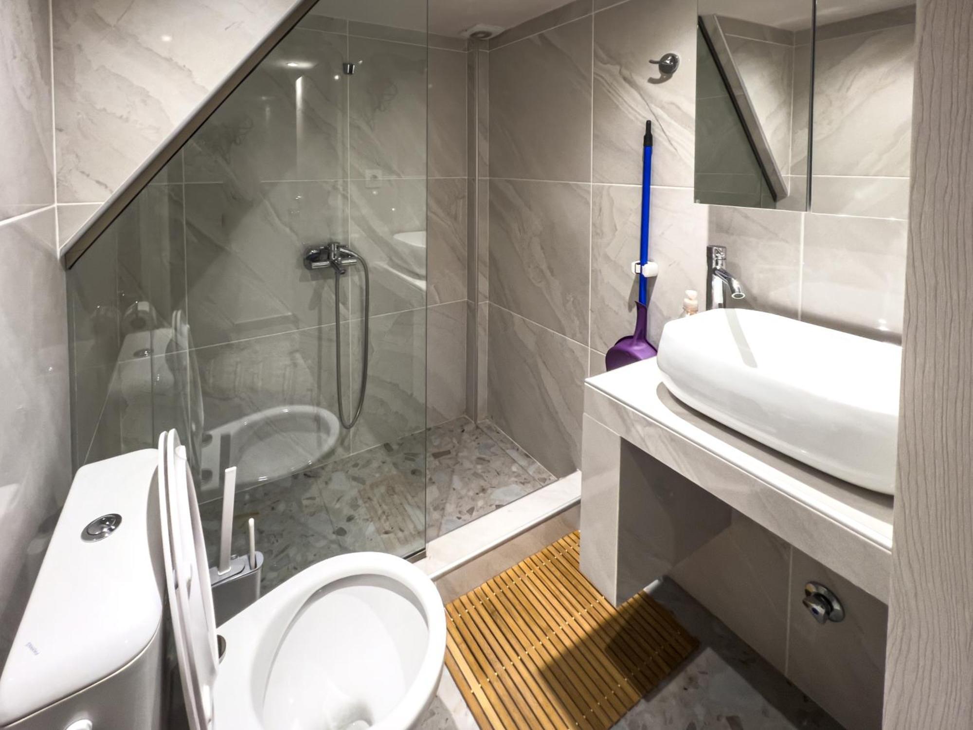 Apartment Daidalos Welcome Downtown Loft - Explore Center By Foot - Close To Arch Of Galerius *